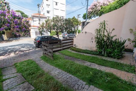 Casa à venda com 298m², 3 quartos e 3 vagasFrente/jardim