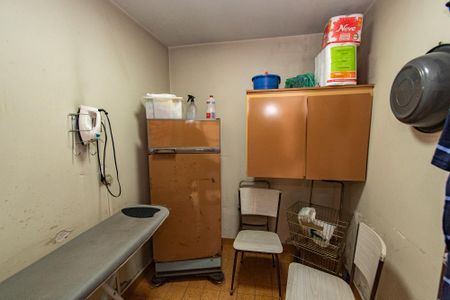 Casa à venda com 298m², 3 quartos e 3 vagasQuarto de serviço