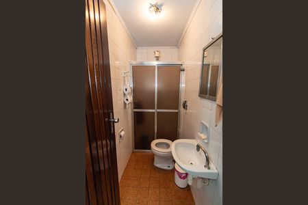 Casa à venda com 298m², 3 quartos e 3 vagasBanheiro de serviço