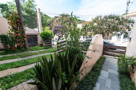 Casa à venda com 298m², 3 quartos e 3 vagasFrente/jardim