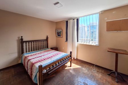 Apartamento à venda com 172m², 3 quartos e 1 vagaSuíte