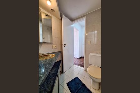 Apartamento à venda com 172m², 3 quartos e 1 vagaBanheiro da Suíte