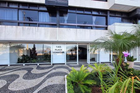 Apartamento à venda com 172m², 3 quartos e 1 vagaFachada