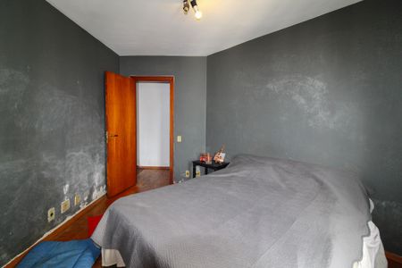 Apartamento à venda com 187m², 4 quartos e 3 vagas Apartamento à venda com 187m², 4 quartos e 3 vagasQuarto 1