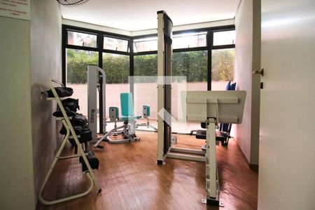 Apartamento à venda com 187m², 4 quartos e 3 vagas Apartamento à venda com 187m², 4 quartos e 3 vagasAcademia