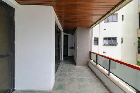 Apartamento à venda com 187m², 4 quartos e 3 vagas Apartamento à venda com 187m², 4 quartos e 3 vagasVaranda da Sala