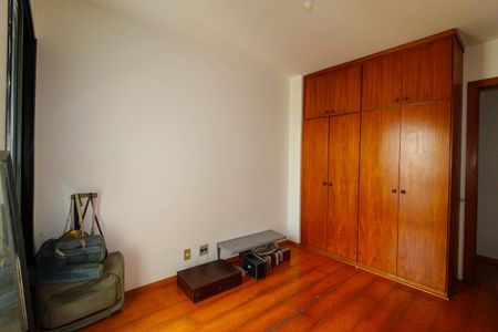 Apartamento à venda com 187m², 4 quartos e 3 vagas Apartamento à venda com 187m², 4 quartos e 3 vagasQuarto 3 - Suíte