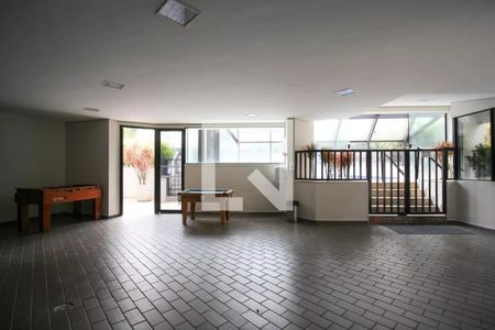 Apartamento à venda com 187m², 4 quartos e 3 vagas Apartamento à venda com 187m², 4 quartos e 3 vagasÁrea comum - Salão de Jogos