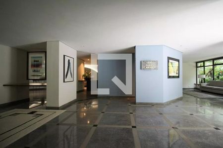 Apartamento à venda com 187m², 4 quartos e 3 vagas Apartamento à venda com 187m², 4 quartos e 3 vagasHall