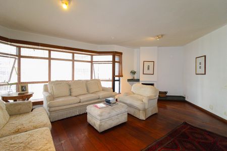 Apartamento à venda com 187m², 4 quartos e 3 vagas Apartamento à venda com 187m², 4 quartos e 3 vagasSala