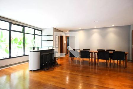 Apartamento à venda com 187m², 4 quartos e 3 vagas Apartamento à venda com 187m², 4 quartos e 3 vagasÁrea comum