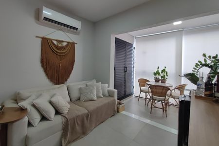 Apartamento à venda com 77m², 3 quartos e 2 vagasSala
