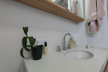 Apartamento à venda com 77m², 3 quartos e 2 vagasBanheiro Suíte