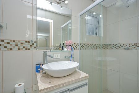 Casa à venda com 202m², 3 quartos e 2 vagasBanheiro da Suíte 1