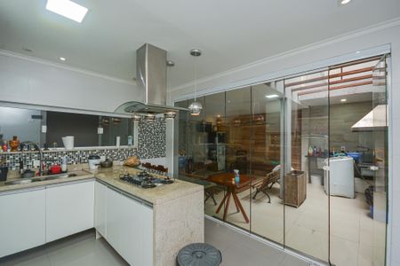 Casa à venda com 202m², 3 quartos e 2 vagasCozinha