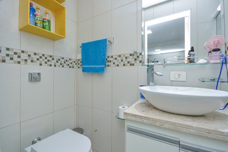 Casa à venda com 202m², 3 quartos e 2 vagasBanheiro da Suíte 1