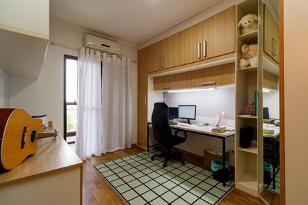 Casa à venda com 300m², 4 quartos e 6 vagasQuarto 1