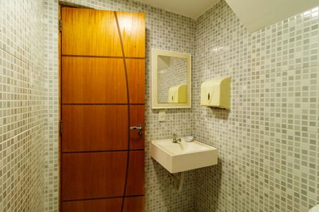 Casa à venda com 300m², 4 quartos e 6 vagasLavabo 2