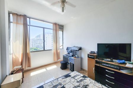 Apartamento à venda com 45m², 1 quarto e sem vagaSala/Quarto