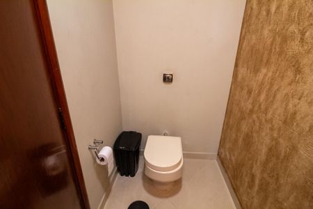 Casa à venda com 1100m², 4 quartos e 8 vagasLavabo