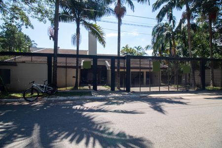 Casa à venda com 1100m², 4 quartos e 8 vagasFachada