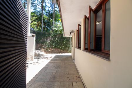Casa à venda com 1100m², 4 quartos e 8 vagasQuintal
