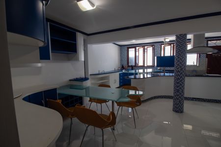 Casa à venda com 1100m², 4 quartos e 8 vagasCopa