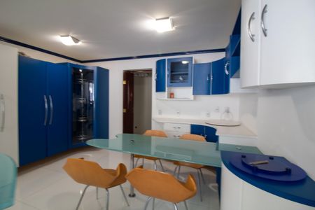 Casa à venda com 1100m², 4 quartos e 8 vagasCopa