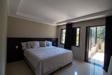 Casa à venda com 1100m², 4 quartos e 8 vagasSuíte 4