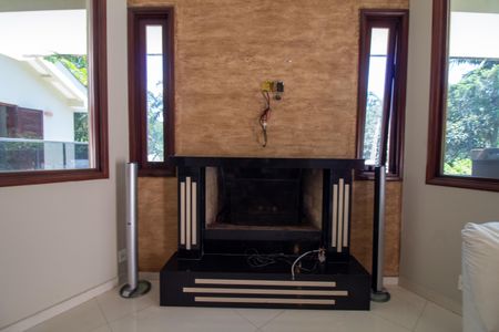 Casa à venda com 1100m², 4 quartos e 8 vagasSala