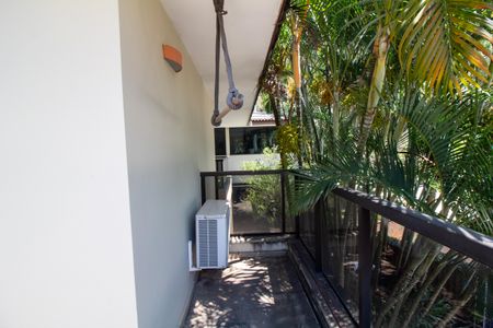 Casa à venda com 1100m², 4 quartos e 8 vagasVaranda da Suíte 3