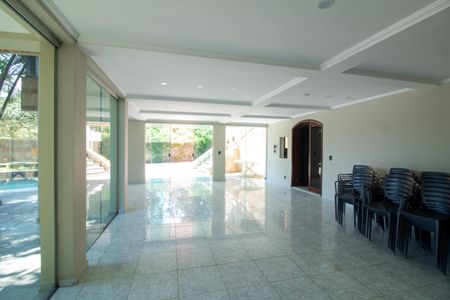 Casa à venda com 1100m², 4 quartos e 8 vagasEspaço de festas