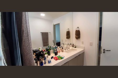 Apartamento à venda com 106m², 1 quarto e 2 vagasBanheiro da Suíte