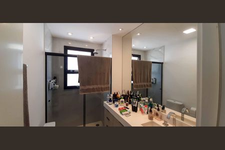 Apartamento à venda com 106m², 1 quarto e 2 vagasBanheiro da Suíte