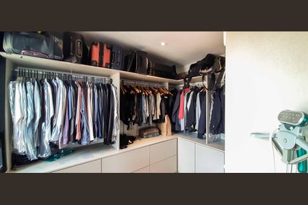 Apartamento à venda com 106m², 1 quarto e 2 vagasCloset da Suíte