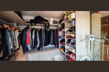 Apartamento à venda com 106m², 1 quarto e 2 vagasCloset da Suíte