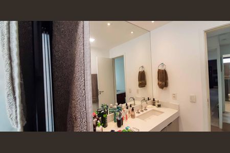 Apartamento à venda com 106m², 1 quarto e 2 vagasBanheiro da Suíte