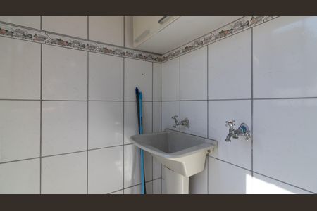 Casa à venda com 300m², 4 quartos e 2 vagas Casa à venda com 300m², 4 quartos e 2 vagasCozinha e Área de Serviço - Casa 2