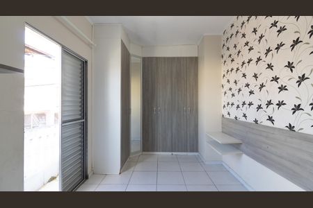 Casa à venda com 300m², 4 quartos e 2 vagas Casa à venda com 300m², 4 quartos e 2 vagasQuarto 1 - Casa 2