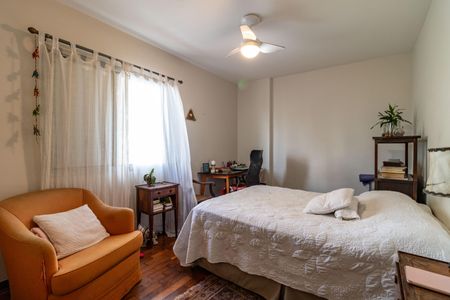 Apartamento à venda com 109m², 4 quartos e 1 vaga Apartamento à venda com 109m², 4 quartos e 1 vagaQuarto 2