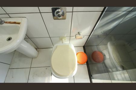 Casa para alugar com 45m², 1 quarto e 1 vaga Casa para alugar com 45m², 1 quarto e 1 vagaBanheiro