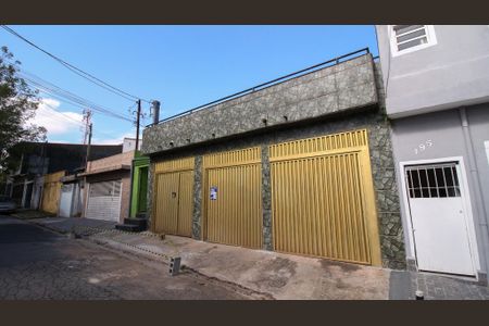 Casa para alugar com 45m², 1 quarto e 1 vaga Casa para alugar com 45m², 1 quarto e 1 vagaFachada