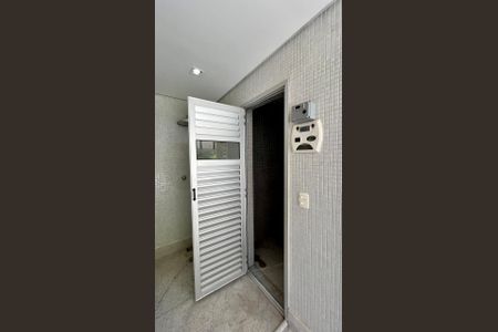 Apartamento à venda com 198m², 4 quartos e 5 vagas Apartamento à venda com 198m², 4 quartos e 5 vagasÁrea comum - Sauna