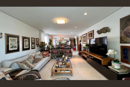 Apartamento à venda com 198m², 4 quartos e 5 vagas Apartamento à venda com 198m², 4 quartos e 5 vagasSala