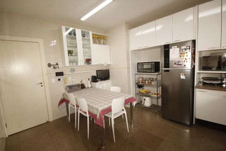Apartamento à venda com 534m², 5 quartos e 6 vagasCozinha