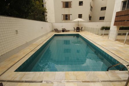 Apartamento à venda com 534m², 5 quartos e 6 vagasÁrea comum - Piscina