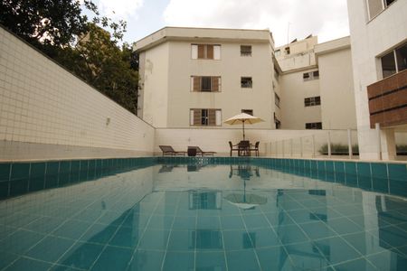 Apartamento à venda com 534m², 5 quartos e 6 vagasÁrea comum - Piscina