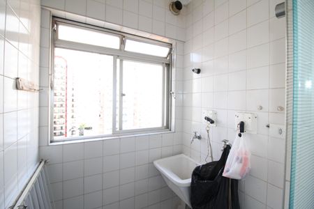 Apartamento à venda com 74m², 3 quartos e 1 vagaÁrea de Serviço