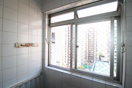 Apartamento à venda com 74m², 3 quartos e 1 vagaÁrea de Serviço