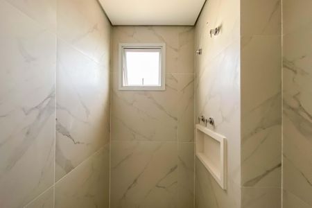 Apartamento à venda com 81m², 2 quartos e 2 vagas Apartamento à venda com 81m², 2 quartos e 2 vagasBanheiro Suíte 01